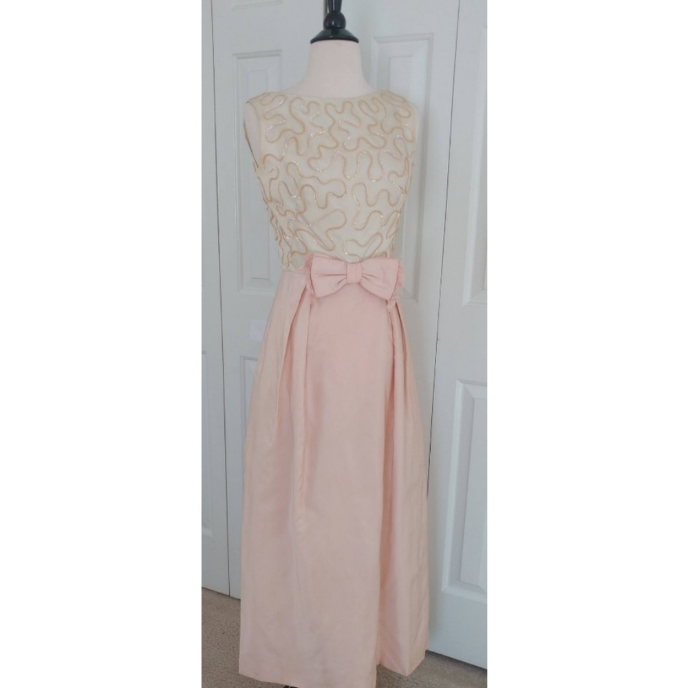 Vintage 1960s Ivory & Blush Sequin Bow Column Dress Satin XS 2 4 - Picture 2 of 7